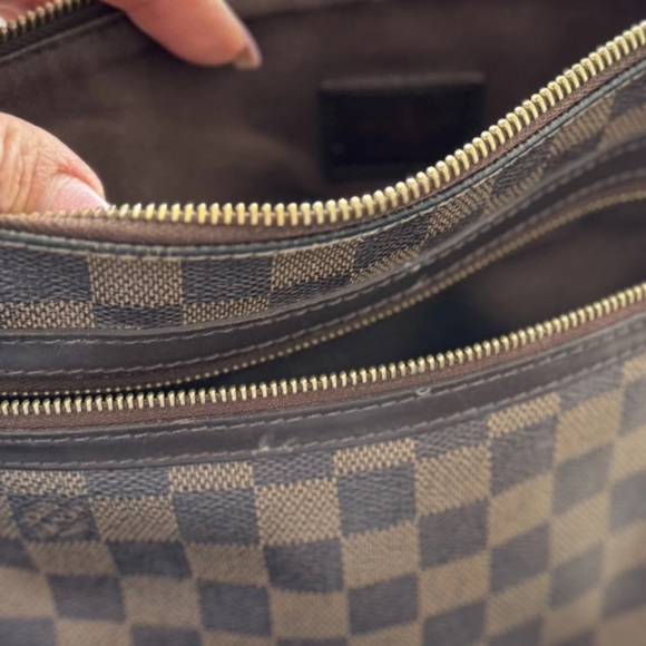 LOUIS VUITTON
Mott crossbody bag - Picture 4 of 8